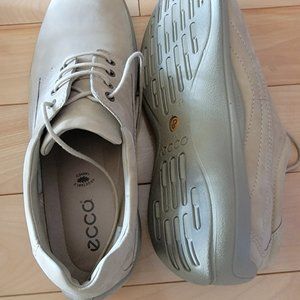 Ladies Ecco Shoes